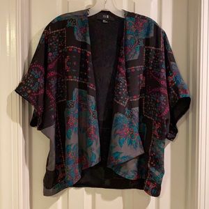 Statement kimono piece. Medium from Forever 21.